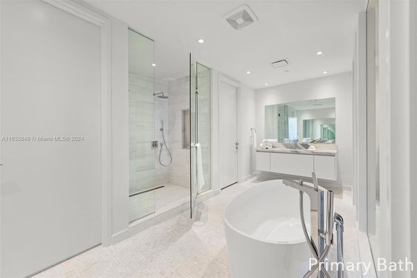 Bathroom, Free Standing Baths, Glass Shower, Interior, Recessed Lighting