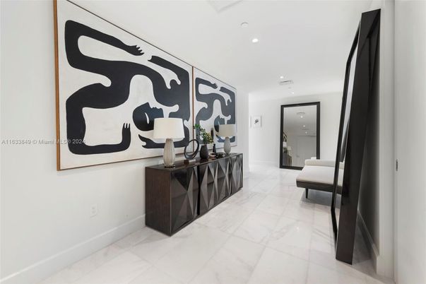 Interior, Recessed Lighting