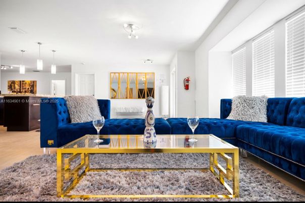 Interior, Living room, Pendant Lights, Wood Texture Flooring