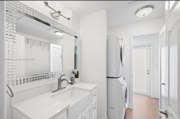 Bathroom, Interior, Washer