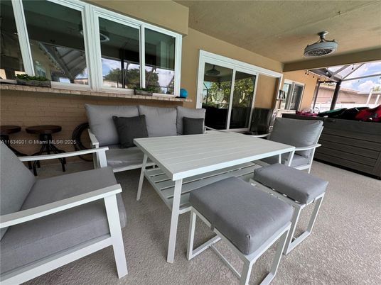 Dining room, Interior