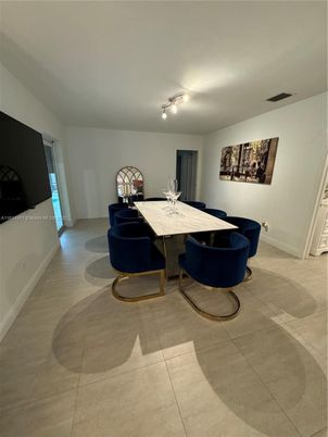 Dining room, Interior