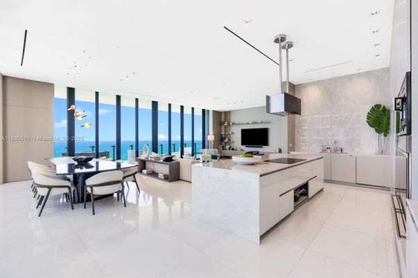 Dining room, Interior, Kitchen, Living room, Pendant Lights, Recessed Lighting, Water