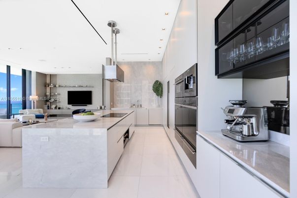 Interior, Kitchen, Pendant Lights, Recessed Lighting, Stainless Steel Appliances, Water