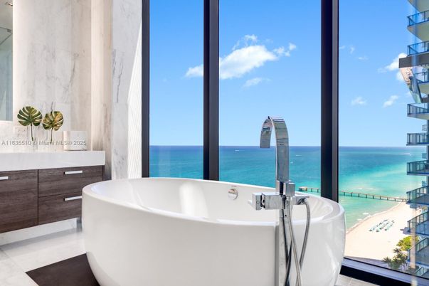 Bathroom, Free Standing Baths, Interior, Marble Walls, Water