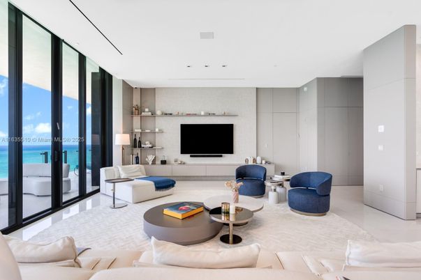 Interior, Living room, Recessed Lighting, Water