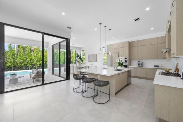 Interior, Kitchen, Pendant Lights, Recessed Lighting, Stainless Steel Appliances