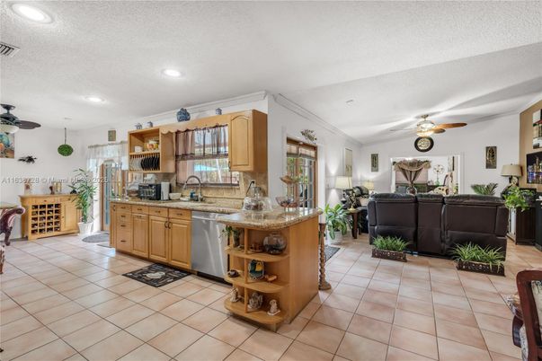 Interior, Kitchen, Living room, Recessed Lighting