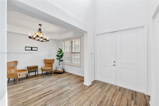 Chandelier, Interior, Wood Texture Flooring