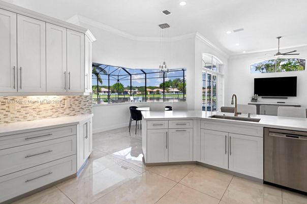 Glass Ceilings, Interior, Kitchen, Pendant Lights, Recessed Lighting, Stainless Steel Appliances