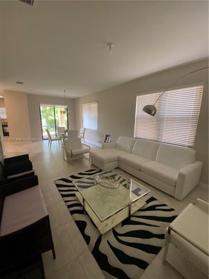 Dining room, Interior, Living room, Pendant Lights