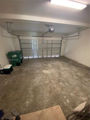 Garage, Interior