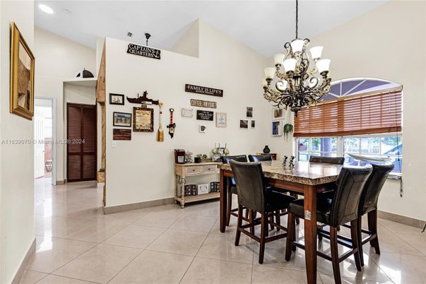 Chandelier, Dining room, Interior, Recessed Lighting