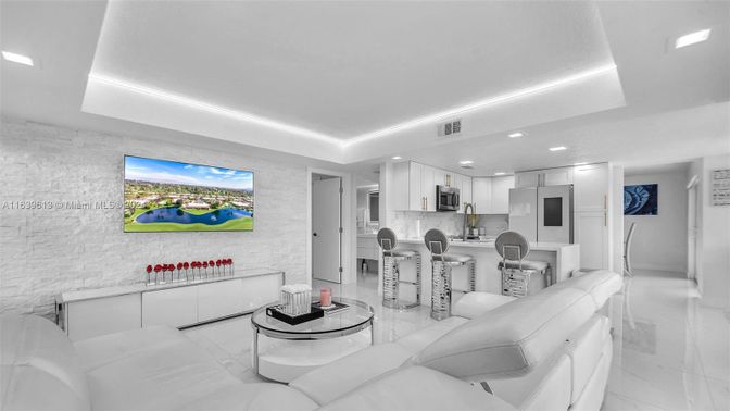 Interior, Kitchen, Living room, Recessed Lighting, Stainless Steel Appliances