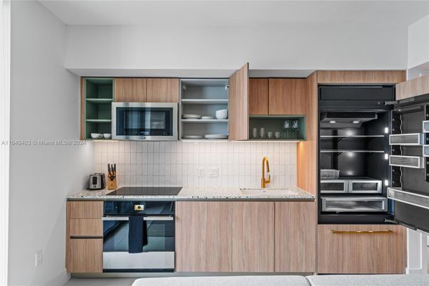 Interior, Kitchen, Stainless Steel Appliances