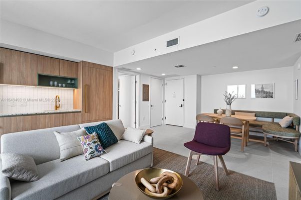 Dining room, Interior, Living room, Recessed Lighting