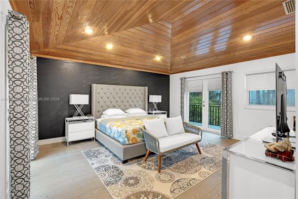 Bedroom, Interior, Recessed Lighting, Wooden Ceilings, Wood Texture Flooring