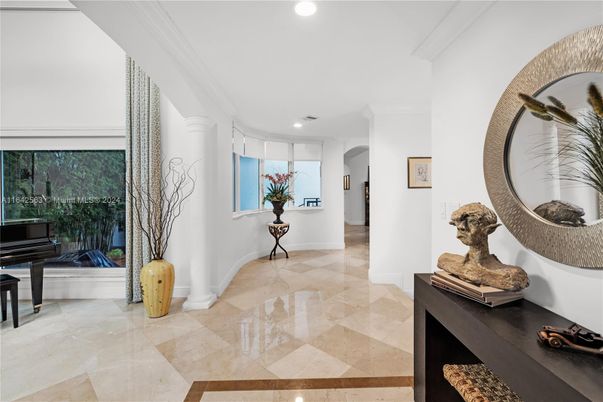 Interior, Piano, Recessed Lighting