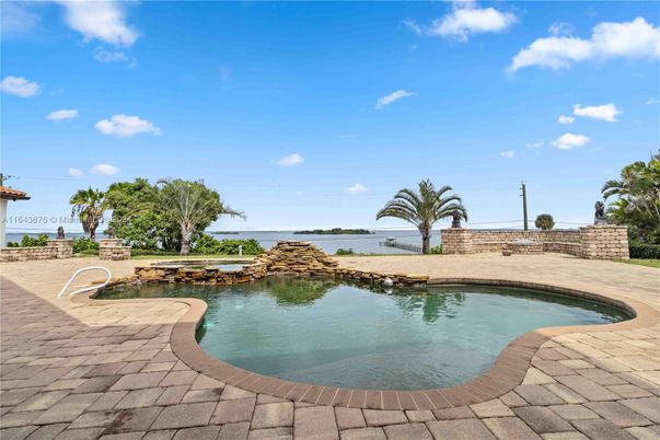 Exterior, Lake, Pool