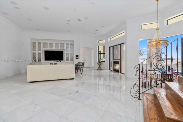 Fireplace, Interior, Living room, Marble, Pendant Lights, Recessed Lighting
