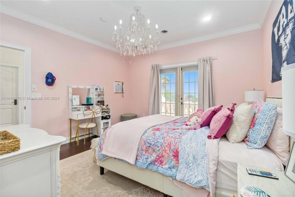 Bedroom, Chandelier, Home Office, Interior, Recessed Lighting, Wood Texture Flooring