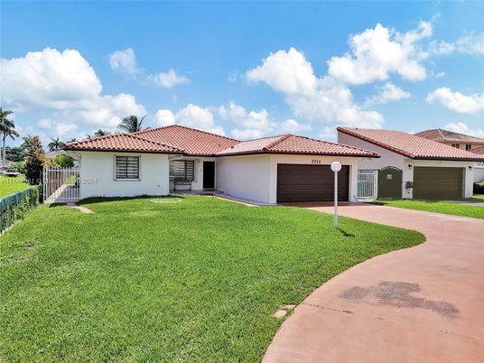 Attached, Backyard, Exterior, Facade, Spanish Mediterranean
