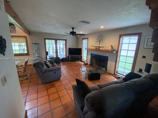 Fireplace, Interior, Living room, Recessed Lighting