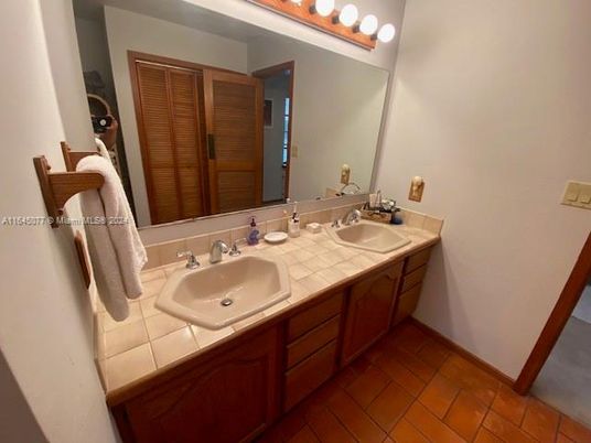 Bathroom, Dual Sink Vanities, Interior, Tile Countertops