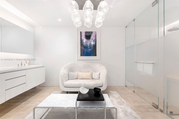 Interior, Pendant Lights, Recessed Lighting, Wood Texture Flooring