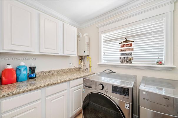 Interior, Washer