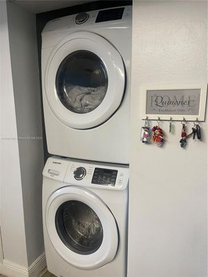 Interior, Utility Closets, Washer