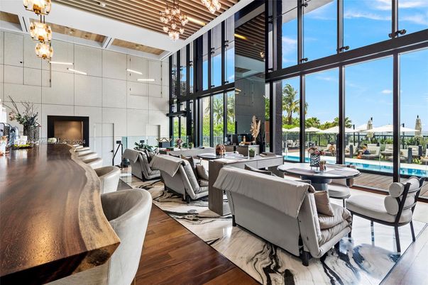 Chandelier, Dining room, Interior, Living room, Pendant Lights, Wood Texture Flooring