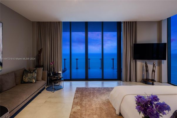Bedroom, Interior, Water