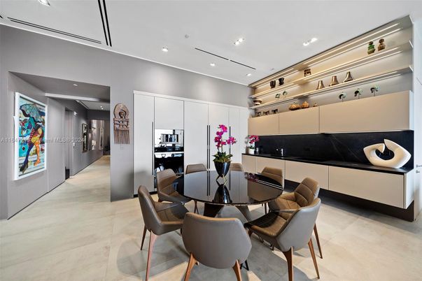 Dining room, Interior, Kitchen, Recessed Lighting