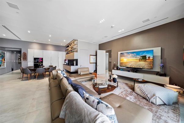 Dining room, Interior, Living room, Recessed Lighting