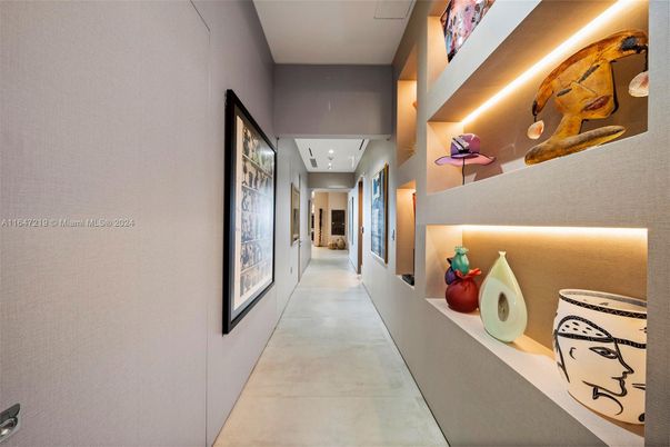 Interior, Recessed Lighting