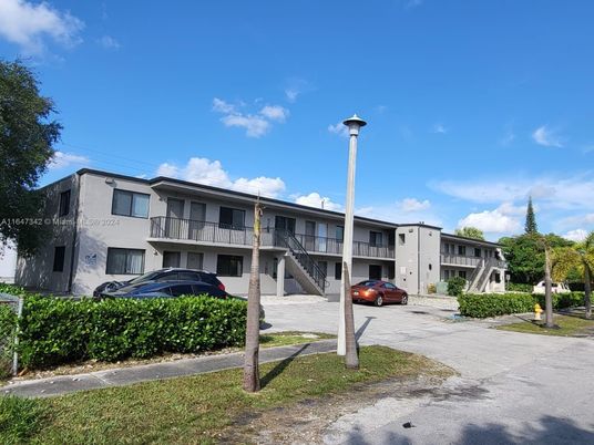 Exterior, Facade, Condo Building