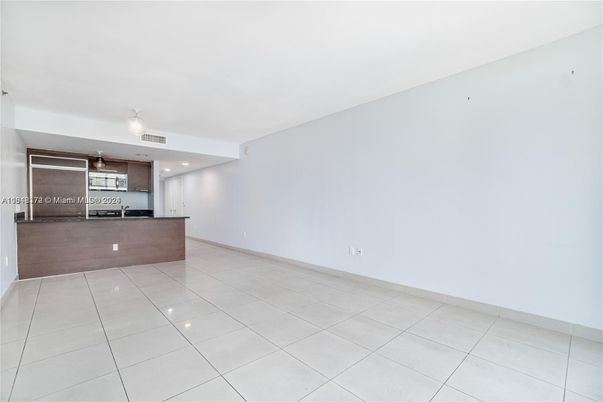 Empty room, Interior, Kitchen, Recessed Lighting