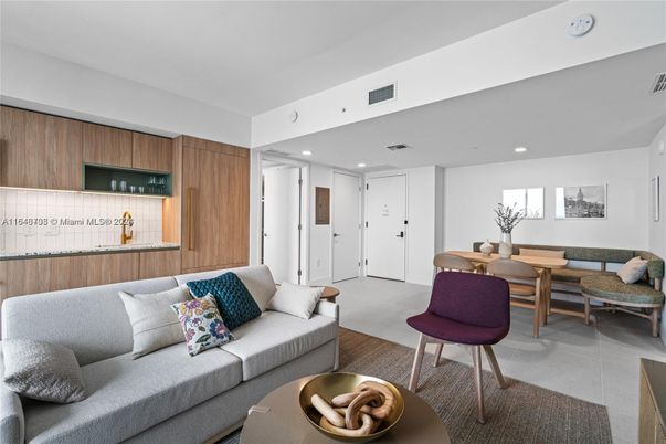 Dining room, Interior, Living room, Recessed Lighting