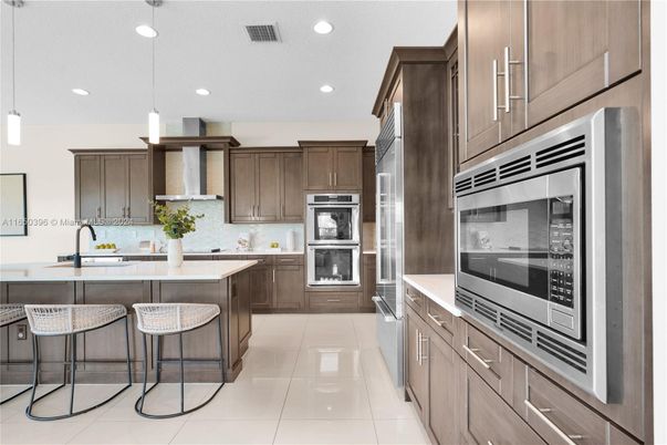 Interior, Kitchen, Pendant Lights, Recessed Lighting, Stainless Steel Appliances