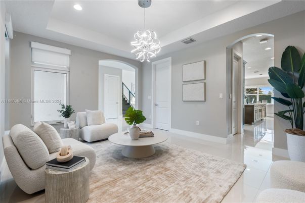 Interior, Living room, Pendant Lights, Recessed Lighting