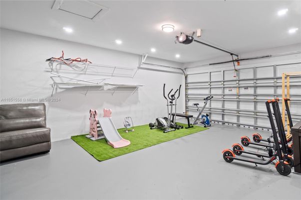 Fitness Equipment, Garage, Interior, Recessed Lighting