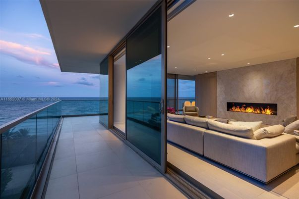 Fireplace, Interior, Living room, Recessed Lighting, Water