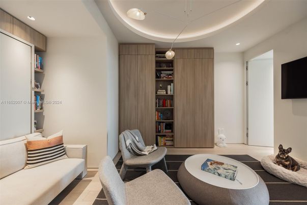 Interior, Living room, Pendant Lights, Recessed Lighting, Wood Texture Flooring