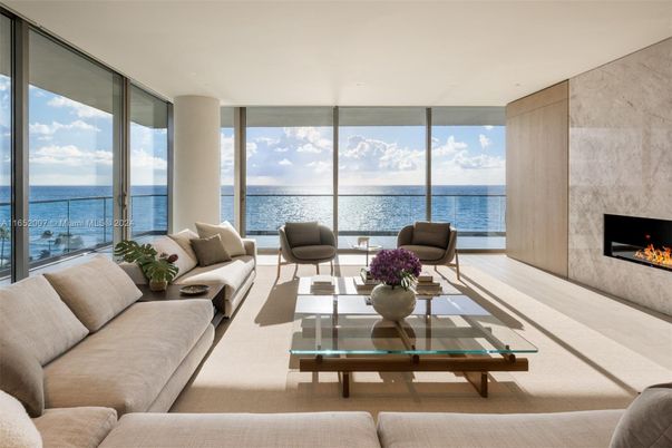 Fireplace, Interior, Living room, Water