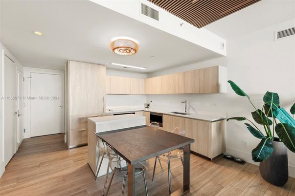 Dining room, Interior, Kitchen, Recessed Lighting, Wood Texture Flooring