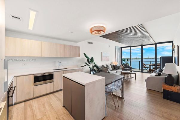 Interior, Kitchen, Living room, Stainless Steel Appliances, Water, Wood Texture Flooring