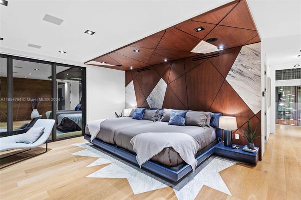 Bedroom, Interior, Recessed Lighting, Wooden Ceilings, Wood Texture Flooring