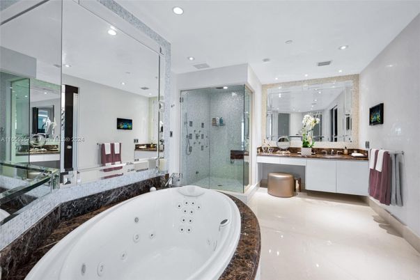 Bathroom, Dual Sink Vanities, Glass Shower, Interior, Recessed Lighting