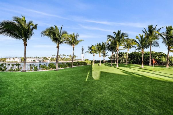 Backyard, Exterior, Water